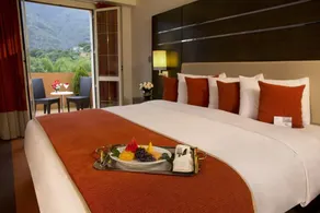Altamira Village Hotel & Suites - Image 2