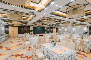Urumqi Corps Lihua Hotel - Image 3