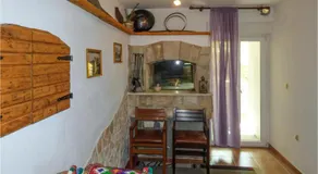 Cozy Apartment In Omis With Wifi - Image 2