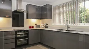 Walmer Court Farmhouse - Image 3
