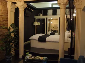Hotel in the Forest - Image 3