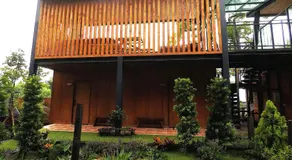 Yue Lake Backpackers - Image 3