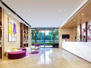 Lavande Hotel Kunming Railway Station - Image 3