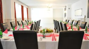 Hotel Garni - Image 4
