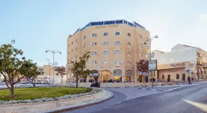 Agripas Boutique Hotel - Image 4