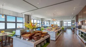 Hampton by Hilton Shenzhen Yuanshan - Image 2