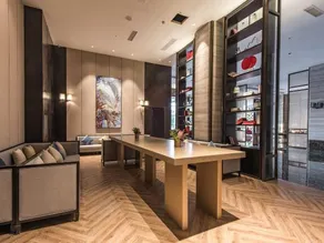 Mid-Level Hotel - Image 2