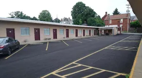 Heritage Inn - Image 4