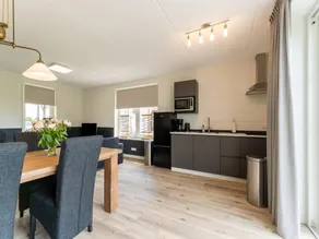 Beautiful holiday home with terrace - Image 3