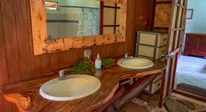 Te Fare Manulani - Image 2