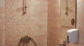 Guest House Central - Image 5