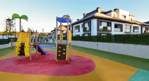 Ático de lujo con piscina y mini golf en la playa - Image 4