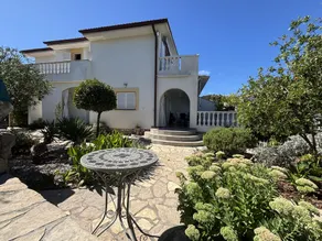 Charming Apartment Secret Garden - Image 3