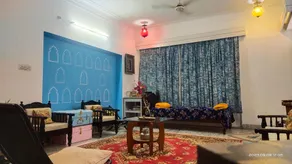 Friends & Family Home Stay - Image 4