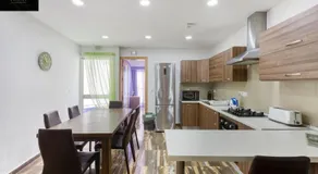 A lovely 4BR home with private POOL & BBQ by 360 Estates - Image 3