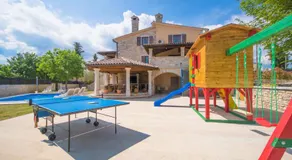 Villa Dino i Karla, a spacious and beautiful Villa in a calm village - Image 3