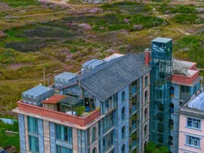 Huoyanshan Hot Spring Hotel - Image 5