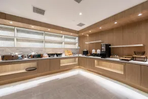 Hanting Premium Hotel Quzhuo Nanhu Plaza - Image 3