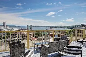 Hotel Manoir Des Remparts - Image 2