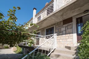 Apartments Dvori - Image 2