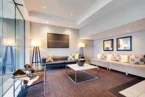 Hotel & Apartments Brisbane - Image 3