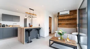 Joli T1 Bis avec Chambre - Cuisine - Salle de Bain - Image 3