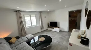 Superbe T2 moderne refait à neuf - Image 1