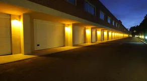 Silk Motel - Image 3