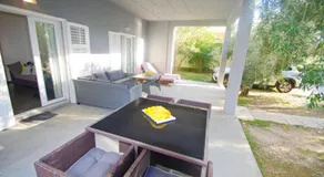 Holiday apartment on the beach - Image 5