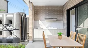 Charming Guildford Retreat - Bright Double Room Close to Green Spaces & Local Eats - Shared Bathroom - Image 5
