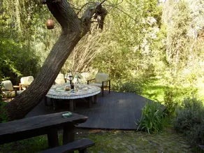 Black Cockatoo Lodge - Image 2