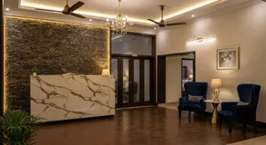 Reina Boutique Hotel - G6 - Image 2