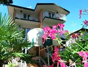 Hotel Garni Anna - Image 1