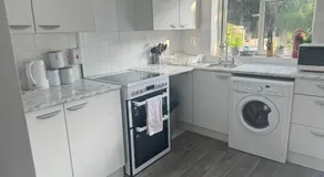 2 bedroom house with free Parking, Aylesbury, Johns st - Image 2