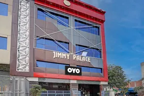 OYO 817707 Hotel Jimmy palace - Image 5
