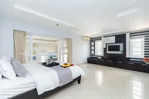 Palm 6 Villa - Image 2