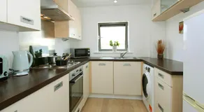 Albion Street Apartments - Image 4