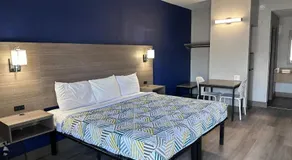 Studio Suites Extended Stay  - Image 2