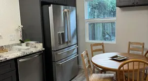 Bumblebee House - Image 4