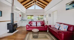 Surfside Ocean Beach Denmark Holiday Accommodation - Image 4