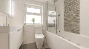 Central London Rooms - Image 2