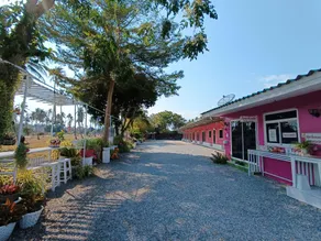 Saan Rak Resort - Image 5