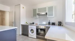 Apartment with air conditioning near Porte dAix and Vieux Port - Image 3