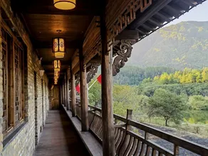 Floral Hotel  Shuilushan Mingju - Image 3