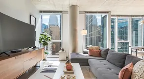 Linea Luxury Living with Indoor Pool and Rooftop Views in The Loop - Image 2