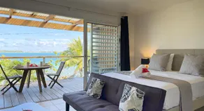 Studio with a view of a heavenly lagoon - Image 2