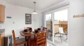 RIVERWALK SEASIDE- Walk to Beach, Seaside Beach Condo, Pet Friendly, Sleeps 6 - Image 2