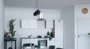 FREE Parking, Luxury Beds, Nespresso, Netflix - Image 2