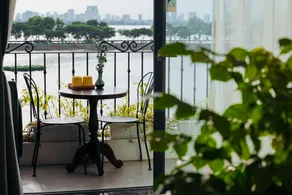 Hanoi Shouten - Staycation - Image 2