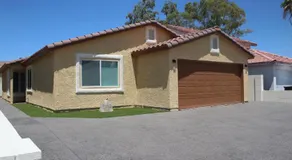 Newly Remodeled Family Friendly 3B/2B House - Image 5